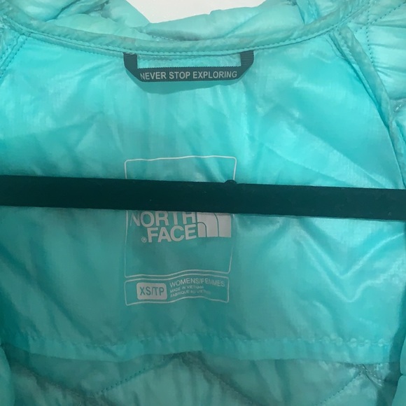 North Face Down Puffer Jacket - Picture 4 of 6